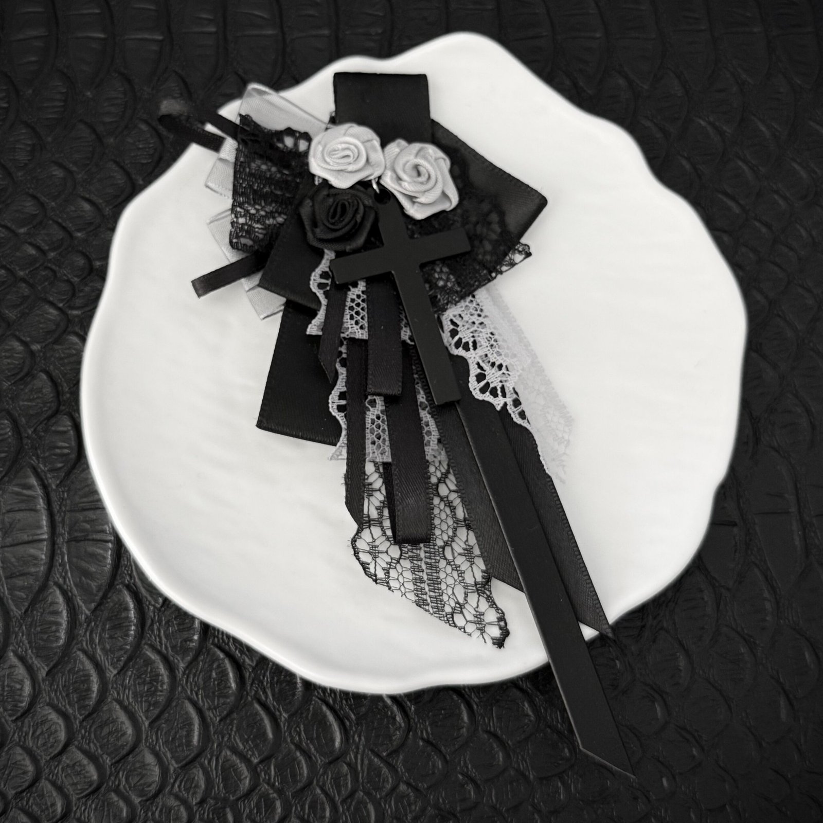 Black & Ivory Rose Gothic Ribbon Brooch - Image 6