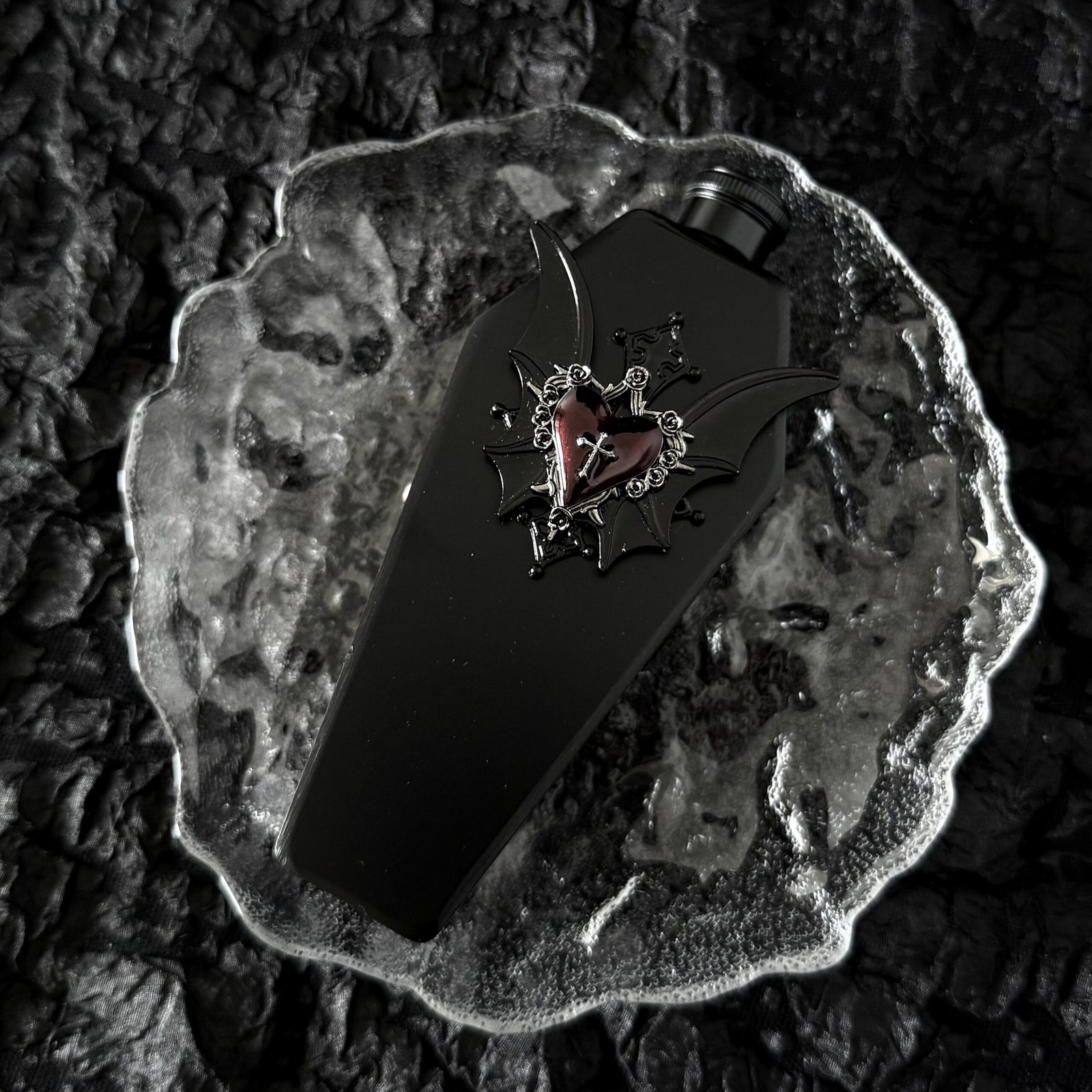 Blood Moon Gothic Stainless Steel Hip Flask - Image 5